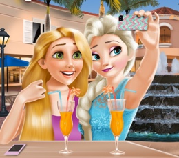 Elsa Ve Rapunzel'in Selfie'si