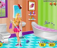 Barbie Banyosunu Temizliyor