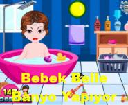 Bebek Belle Banyo Yapıyor