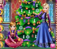 Elsa Ve Anna Ağaç Süslüyor