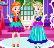 Küçük Elsa Ve Anna'yı Giydir