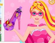 Süper Barbie'nin Ayakkabı Tasarımı