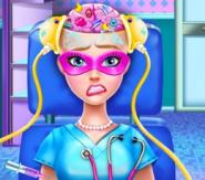 Süper Barbie'nin Beyin Ameliyatı