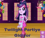 Twilight Partiye Gidiyor